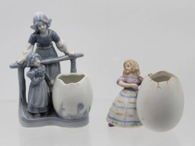 Auktion 368<br>2x figürl. Väschen um 1900, ca. H-12,5cm u. 7cm [1]