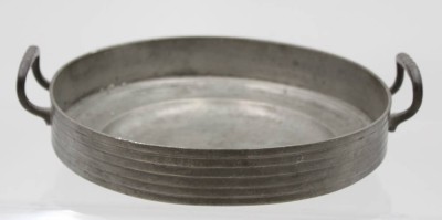 Auktion 368<br>Henkelschale, Zinn, älter, ca. H-8cm D-25,5cm, [1]