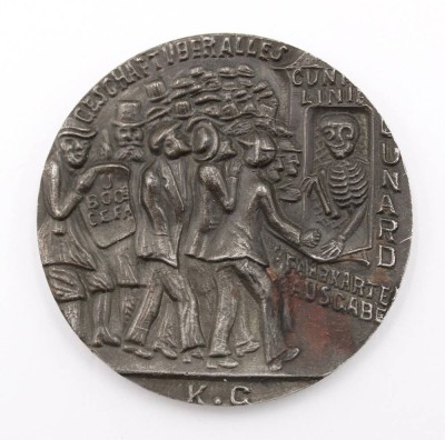 Auktion 368<br>Lusitania-Medaille, original?, nicht magnetisch, ca. D-6cm [1]