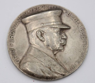 Auktion 368<br>Erinnerungsmedaille, Amerikafahrt des Luftschiffes LZ 126 im Oktober 1924, ca. D-6cm [1]