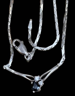 Auktion 368<br>Collier mit Safir , 925er Silber, L. 41cm,6 gr. [1]