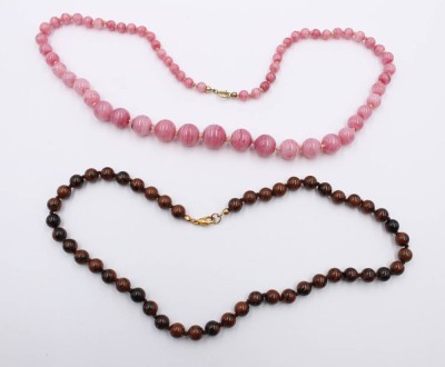 Auktion 368<br>Halsketten,  Jaspis und Glas [1]