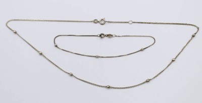 Auktion 368<br>Kette u. Armband, Silber, zus. 3gr., ca. L-42cmL-20cm [1]