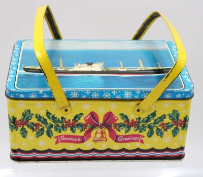 Auktion 368<br>alte Blechdose der Knutsen Line, H-11cm B-24cm T-15cm [1]