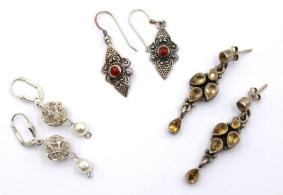 Auktion 368<br>3 Paar div. Ohrschmuck, Silber, zus. 15gr., ca. L-4cm [1]