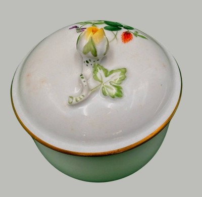 Auktion 368<br>kl. Deckeldose 