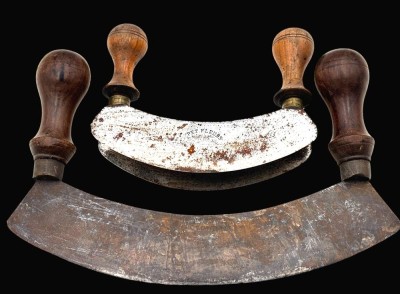 Auktion 368<br>2x alte Wiegemesser mit Holzgriffen, L-16 und 26 cm [1]