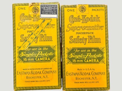 Auktion 368<br>2x  Panchromatix 16 mm Filme von  Eastman Kodak, neu in orig. Verpackung [1]
