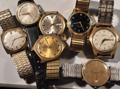 Auktion 368<br>7x div. HAU, 6x mechanisch, 1x Quartz , wohl alle irgendwie defekt, 1x fehlt Glas, 1x Boden [1]