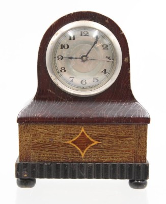 Auktion 368<br>Art-Déco Tischuhr mit Spieluhr, leider Werke überzogen, ca. H-14cm B-10cm [1]