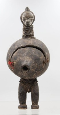 Auktion 368<br>Fetisch, wohl Senufo, Westafrika, Altersspuren, ca. H-42cm [1]