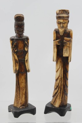 Auktion 368<br>Figurenpaar, chin. Würdenträger, Bein, älter, ca. H-28cm [1]