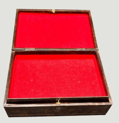 Auktion 368<br>Schachspiel in Kasten, Holz [1]