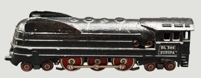 Auktion 368<br>elektr. Lokomotive , Stromlinienform, wohl Märklin, Technik nicht geprüft [1]