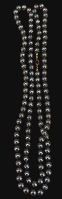 Auktion 369<br>schwere Hämatid-Halskette mit grossen Perlen, L-ca. 112 cm, 177,5 gr., Perlen D-ca. 8 mm [1]