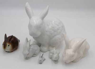 Auktion 369<br>6x div. Hasen-Figuren, 1x gemarkt, Größter H-22cm. [1]