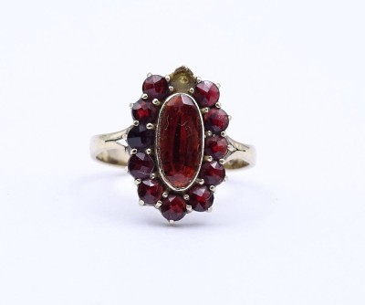 Auktion 369<br>Granat Goldring 0.333, 2,8gr., RG 55 ein Stein fehlt, [1]