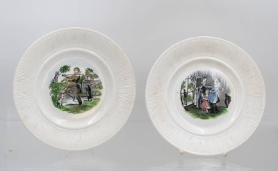 Auktion 369<br>2x Bildteller, wohl USA um 1900, Altersspuren, ca. D-21cm [1]