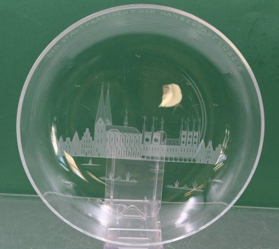 Auktion 369<br>Schale mit Ansicht Lübeck, beschriftet