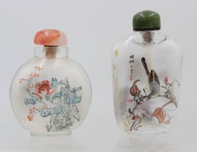 Auktion 369<br>2x Snuffbottles, China, Zwischenglasmalerei, älter, ca. H-7cm [1]