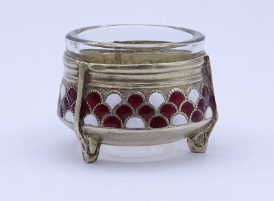 Auktion 369<br>Emailliertes Gewürzschälchen, versilbert, D- 4cm [1]