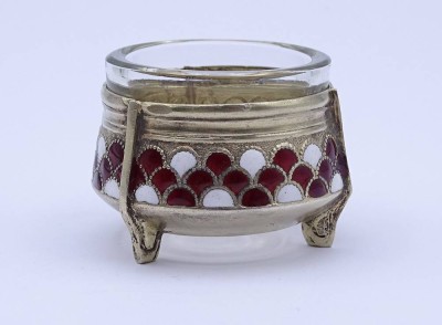 Auktion 369<br>Emailliertes Gewürzschälchen, versilbert, D- 4cm [1]