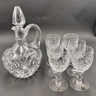 Auktion 369<br>schwere Kristallkaraffe 