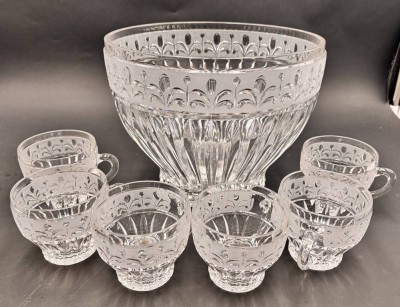 Auktion 369<br>gr. Bowlenschale mit 6 Bechern 