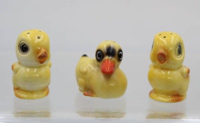 Auktion 369<br>3x figürliche Streuer, 2x gemarkt 