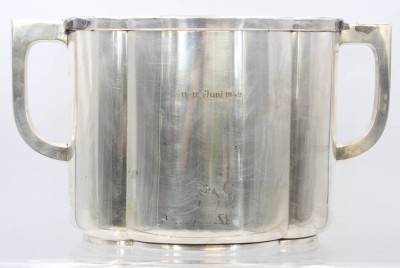Auktion 369<br>versilberter Weinkühler von WMF im Art Déco Stil, Gravur 