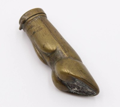 Auktion 369<br>antiken Streichholzhalter aus Messing in Form eines Hirschhufs, ca. L-7,5cm [1]