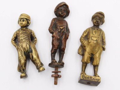 Auktion 369<br>3x kl. Bronzen, ohne Pdeste, 2x wohl Julius Paul Schmidt-Felling (1835-1920), Altersspuren, ca. 8cm [1]