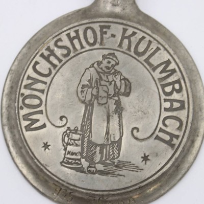 Auktion 369<br>Zinndeckel, Mönchshof-Brauerei in Kulmbach, älter, ca. D-8,5cm [1]