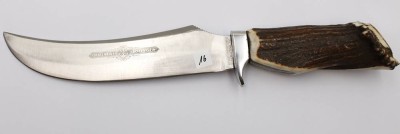 Auktion 369<br>gr. jagdl. Messer, Carl Schlieper, Geweihgriff, ca. L-35cm [1]