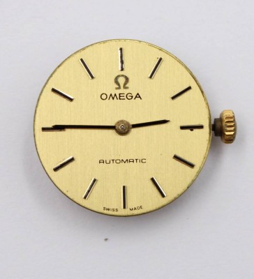 Auktion 369<br>Vintage-Damen-Uhrwerk, OMEGA Automatic, Werk läuft, ca. D-2cm [1]