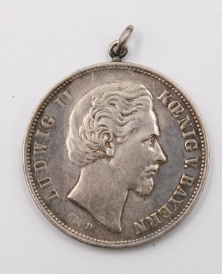 Auktion 369<br>Münzanhänger, Königreich Bayern, die König Ludwig II, 5 Mark, 1876, Oese angelötet, D-3,8cm [1]