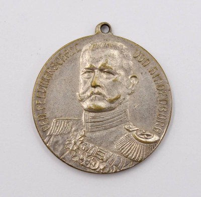 Auktion 369<br>patriotische Medaille, GEN. FELDMGRSCHALL VON HINDENBURG, 1914, ca. D-3cm [1]