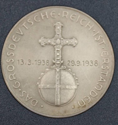 Auktion 369<br>Silbermedaille, Adolf Hitler, 1938, 21,5gr., D-3,6cm [1]
