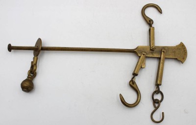 Auktion 371<br>Balkenwaage, älter, ca. L-43cm [1]