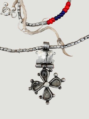 Auktion 369<br>Berberkette mit marokkanischen Kreuz und Perlchen, versilbert, L-ca. 60 cm, [1]