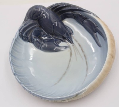 Auktion 369<br>Hummerschale, Royal Copenhagen, Dänemark, Entw. Jørgen Balslov, Modellnr. 3277, ca. D-16cm [1]