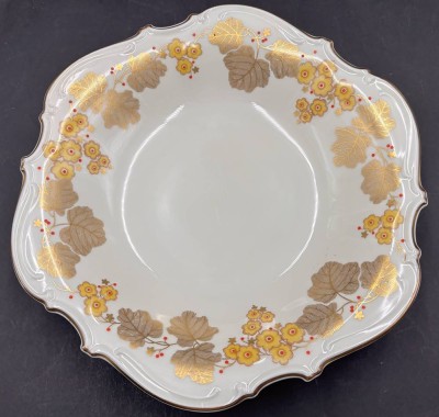 Auktion 369<br>grosse Zierschale 