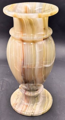 Auktion 369<br>hohe massive Onyx-Vase, H-30 cm, 4,74 kg [1]