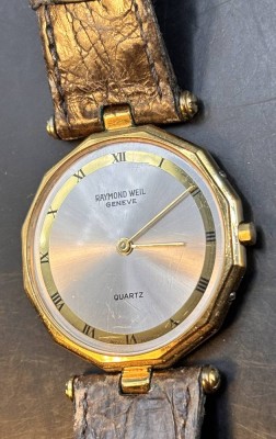 Auktion 369<br>Raymond Weil Geneve Quartz 18k gold plated Herren-Armbanduhr, reference no. 9102, circa 1982, D-31 cm [1]