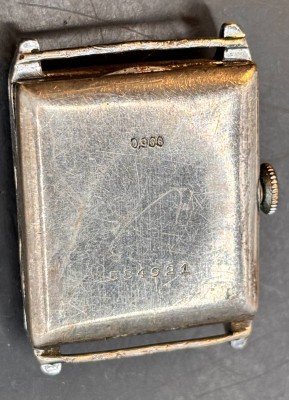 Auktion 369<br>Vintage Savoy Westpointer Herrenarmbanduhr im Art-Déco-Stil. Silber-900-, Werk steht, Handaufzug, ca. 19 gr [1]