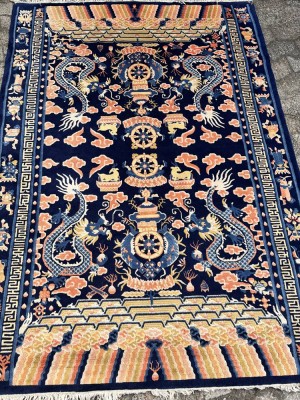Auktion 369<br>kl. China-Teppich, 153x215 cm, guter Zustand [1]