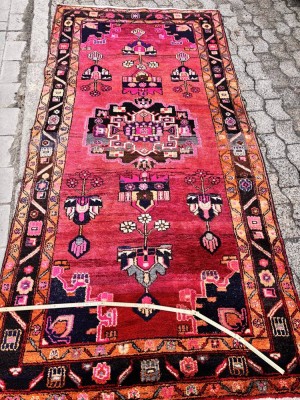 Auktion 369<br>langer antiker Läufer, Naturfarben,  134x275 cm [1]