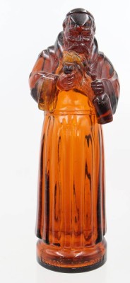 Auktion 369<br>seltene Lejay-Lagoute Likörflasche aus braunem Glas, die einen Mönch darstellt.  H-32 cm, 2 tg. [1]