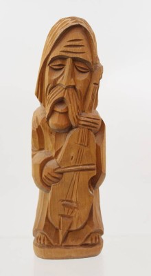Auktion 369<br>Holzfigur, Mann mit Cello, ca. H-30cm [1]