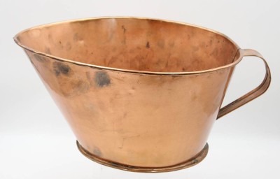 Auktion 369<br>gr. Kupfer-Schütte, ca. H-20cm B-46cm [1]